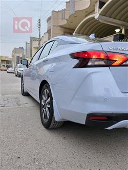 نيسان فيرسا